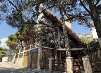 Продажа дома, 396 м2, поселок городского типа Массандра, Туристская улица