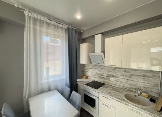 Сдам в аренду 2-ком. квартиру, 39 м2, Сочи, Пятигорская улица, 54/4, микрорайон Соболевка