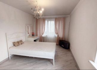 Сдаю в аренду 2-ком. квартиру, 44 м2, Ивантеевка, Оранжерейная улица, 10