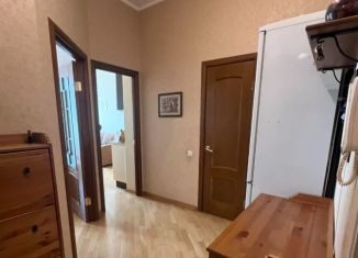 Продается 1-ком. квартира, 32 м2, Мурманск, улица Ушакова, 8
