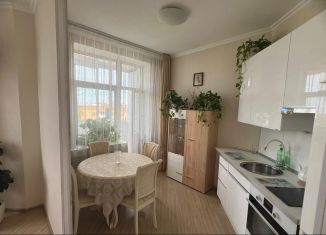 2-ком. квартира на продажу, 42 м2, Дмитров, Большевистская улица, 20