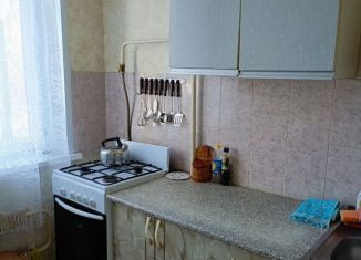 Сдам 2-комнатную квартиру, 48 м2, Елец, Новолипецкая улица, 3А