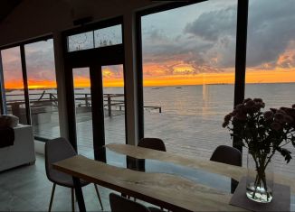 Сдам трехкомнатную квартиру, 90 м2, Санкт-Петербург, Северный пирс, 27, метро Юго-Западная