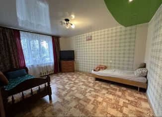 Сдаю в аренду 3-комнатную квартиру, 69 м2, Череповец, улица Наседкина, 29