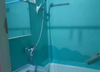 Сдается 2-комнатная квартира, 46 м2, Азов, улица Васильева, 89