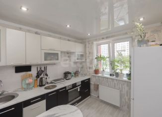 Продается однокомнатная квартира, 30.6 м2, Тюмень, улица Пермякова, 83