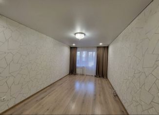 Продам 2-ком. квартиру, 59.7 м2, село Михайловка, Сливовая улица, 7