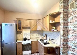 Сдаю 1-ком. квартиру, 40 м2, Старый Оскол, микрорайон Северный, 32