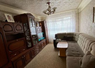 Продам 3-ком. квартиру, 70 м2, Армавир, улица Чичерина, 12