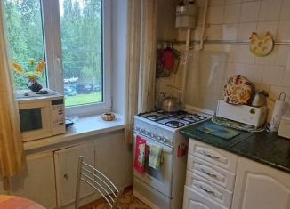 Продам 2-комнатную квартиру, 42.7 м2, Великие Луки, проспект Гагарина, 8