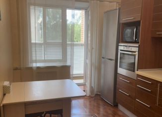 Аренда трехкомнатной квартиры, 82 м2, Уфа, проспект Октября