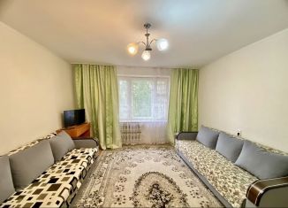 Продаю 3-комнатную квартиру, 58 м2, Мелеуз, улица 50 лет ВЛКСМ, 49А