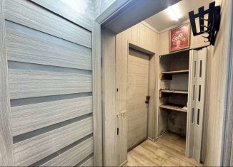 Продажа 2-ком. квартиры, 46.4 м2, Старый Оскол, микрорайон Макаренко, 3