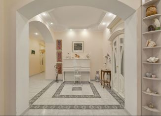 Продажа 4-комнатной квартиры, 179.1 м2, Томск, улица Карташова, 29А