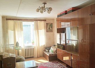 Продаю 2-ком. квартиру, 48 м2, Глазов, улица Энгельса, 12