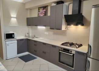 Сдаю в аренду 2-ком. квартиру, 66.8 м2, Тамбов, улица Сергеева-Ценского, 21