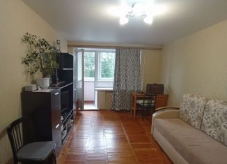 Продам 2-ком. квартиру, 53.5 м2, Чебоксары, улица 50 лет Октября, 3