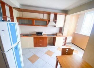 Сдается в аренду 2-ком. квартира, 60 м2, Краснодар, Рождественская набережная, 7, микрорайон Юбилейный