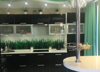 Продажа 3-ком. квартиры, 77.7 м2, Киров, Хлыновская улица, 16