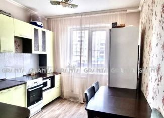 Продам двухкомнатную квартиру, 53 м2, Красноярский край, улица 78-й Добровольческой Бригады, 10