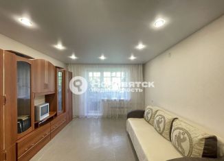 Двухкомнатная квартира на продажу, 52 м2, Киров, Советская улица, 95