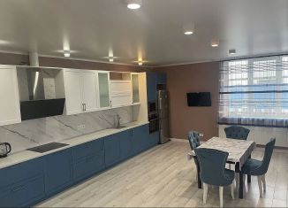 Сдаю 3-комнатную квартиру, 98 м2, Ростов-на-Дону, Таганрогская улица, 132/1