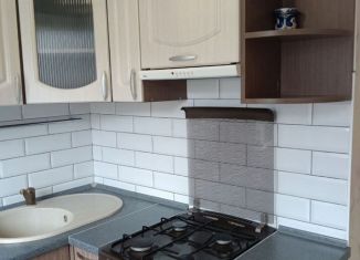 Сдается 2-ком. квартира, 47 м2, Калининград, улица Космонавта Леонова, 46