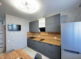 Сдаю 1-ком. квартиру, 42 м2, Ростов-на-Дону, улица 26-я Линия, 35/1