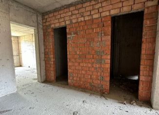 Продаю 3-ком. квартиру, 93 м2, Махачкала, улица Ирчи Казака, 101Гк3