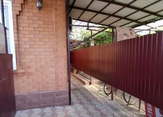 Продаю 3-ком. квартиру, 61.6 м2, Лабинск, Садовая улица, 17