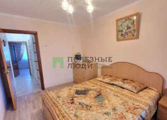 Сдача в аренду 4-комнатной квартиры, 75 м2, Саратов, Одесская улица, 24А