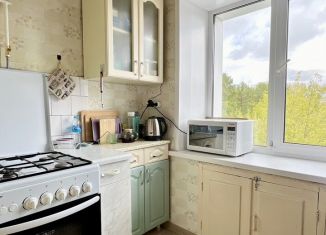 Продается 1-комнатная квартира, 30.6 м2, Киров, улица Чапаева, 12