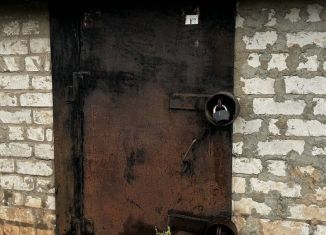 Продаю гараж, 10 м2, Киров