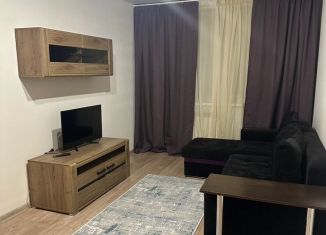 Сдается в аренду 1-ком. квартира, 36 м2, Калуга, улица Петра Тарасова, 43