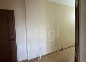 Продается 2-ком. квартира, 74 м2, Махачкала, улица Крылова, 40