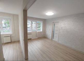 Продам 2-комнатную квартиру, 44.5 м2, Новокузнецк, улица Циолковского, 66