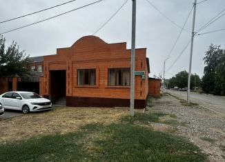 Продам дом, 300 м2, Грозный, Байсангуровский район, улица имени Магомеда Яхъяевича Узуева, 51