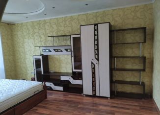 Продам 2-ком. квартиру, 46.3 м2, Вологодская область, улица Газовиков, 1