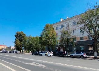 Продаю торговую площадь, 38 м2, Республика Башкортостан, улица Ленина, 44/46