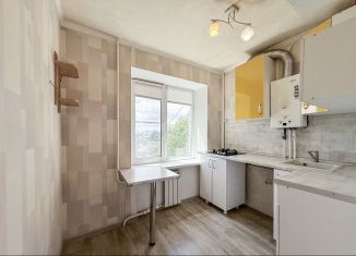 Продажа 2-ком. квартиры, 46 м2, Таганрог, улица Свободы, 35