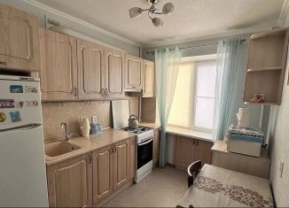 Сдам в аренду трехкомнатную квартиру, 62 м2, Ростов-на-Дону, улица Литвинова, 28