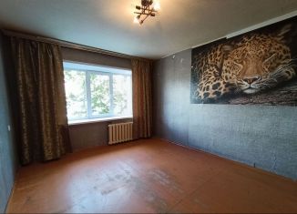 Продам 2-ком. квартиру, 49.6 м2, Калуга, улица Льва Толстого, 3