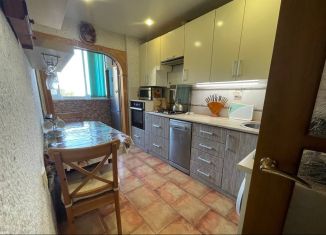 Сдам 3-комнатную квартиру, 70 м2, Сочи, Лесная улица, 7