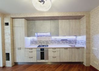 Трехкомнатная квартира на продажу, 93.6 м2, Казань, улица Адоратского, 2