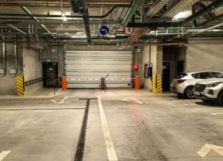 Сдам в аренду машиноместо, 20 м2, Обнинск, улица Курчатова, 25/8