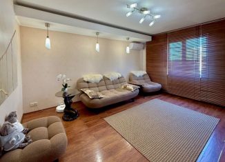 Продам 2-ком. квартиру, 52 м2, Краснодар, Рождественская набережная, 19, микрорайон Юбилейный