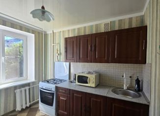Сдам 2-ком. квартиру, 52 м2, Ростов-на-Дону, проспект Космонавтов, 40
