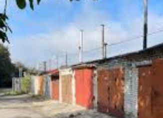 Продаю гараж, 24 м2, Малоярославец, улица Подольских Курсантов