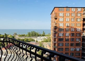 Продается 2-ком. квартира, 98.6 м2, Махачкала, улица Даниялова, 120А