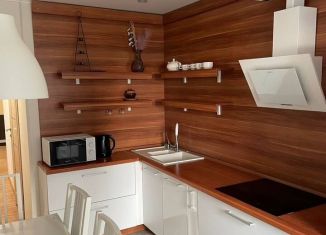 Сдаю 3-комнатную квартиру, 70 м2, Тюмень, Первомайская улица, 62